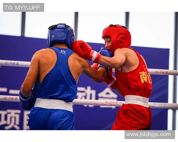 足球明星练拳的奇妙旅程揭秘他们如何在拳击中找到新的激情与挑战