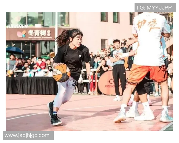 周瑞篮球明星的成长历程与辉煌成就解析